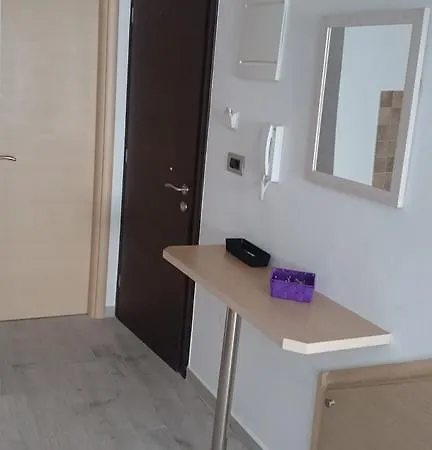 Hpeirou * خانيا