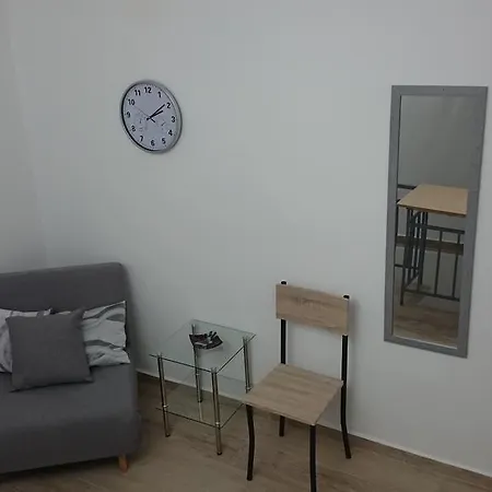 شقة Hpeirou *